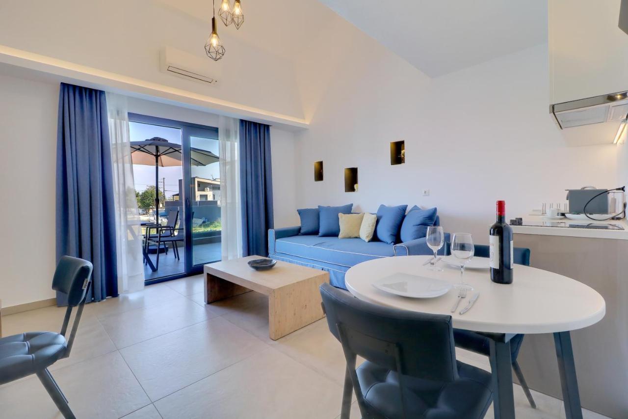 Theros Villas & Suites クリッシ・アモウディア エクステリア 写真