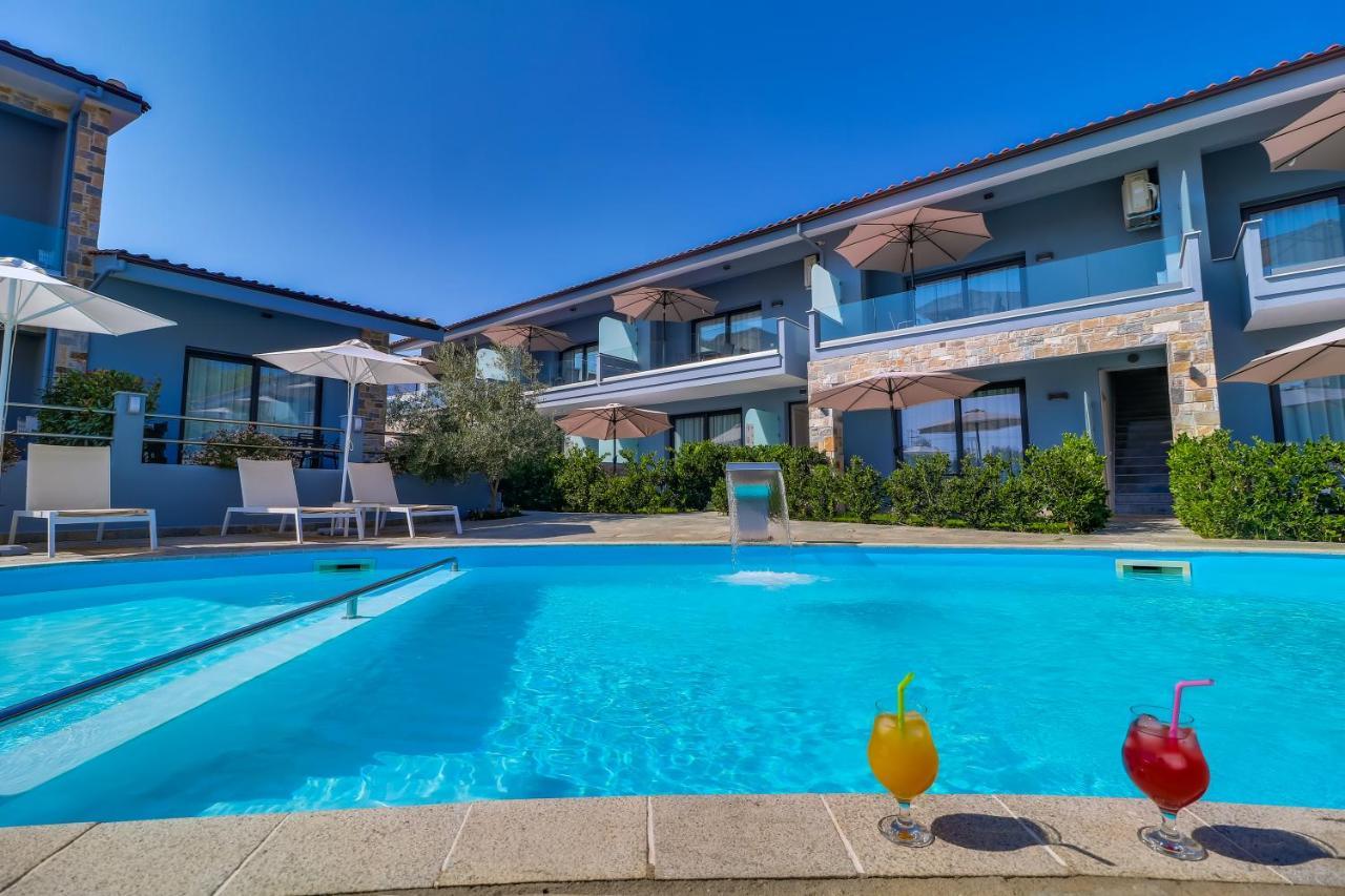 Theros Villas & Suites クリッシ・アモウディア エクステリア 写真