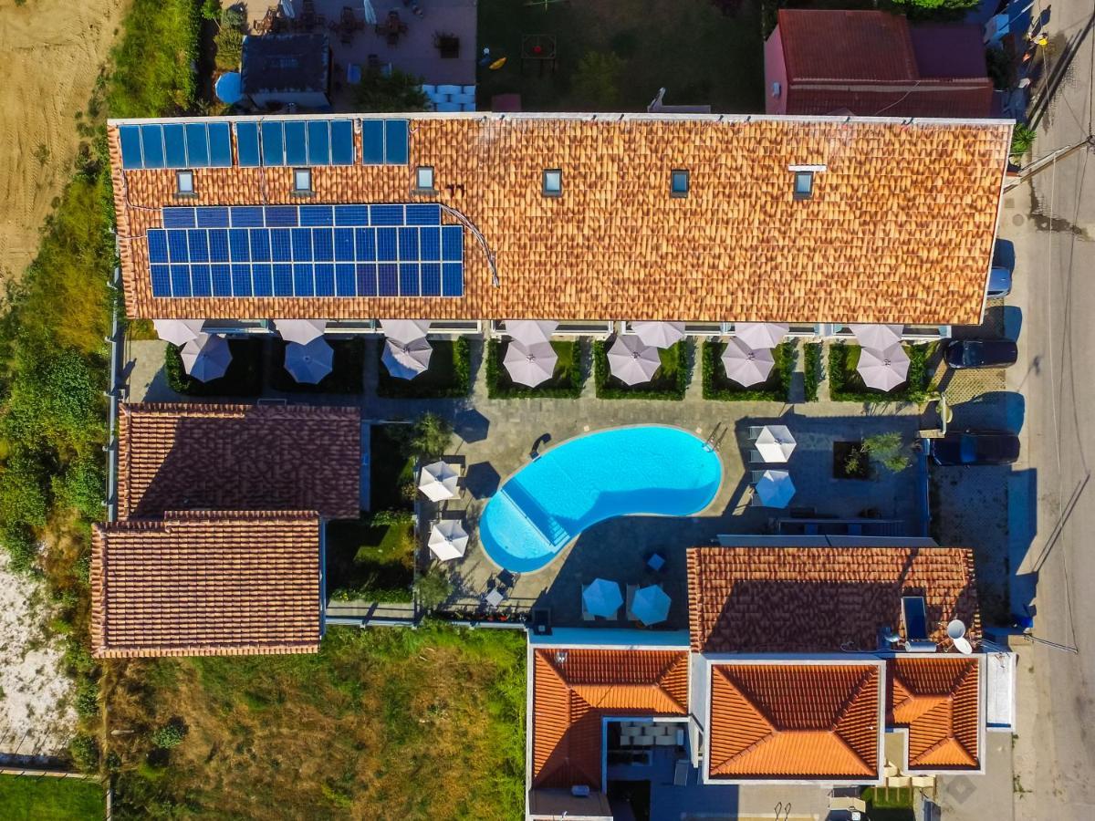 Theros Villas & Suites クリッシ・アモウディア エクステリア 写真