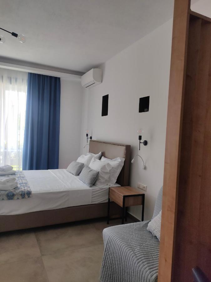 Theros Villas & Suites クリッシ・アモウディア エクステリア 写真