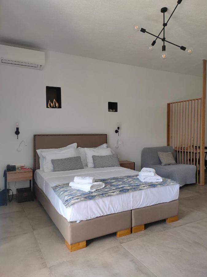 Theros Villas & Suites クリッシ・アモウディア エクステリア 写真