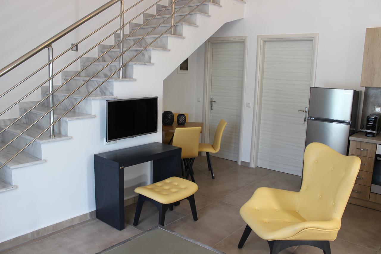 Theros Villas & Suites クリッシ・アモウディア エクステリア 写真